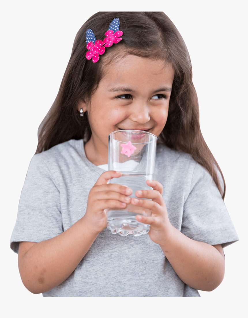 Smiling Girl With Glass Of Water - Child Water Drinking, HD Png Download, Free Download