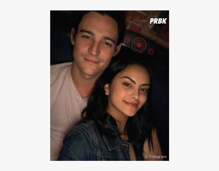 Camila Mendes En Couple Avec Un Beau Brun - Camila Mendes And Victor Houston, HD Png Download, Free Download